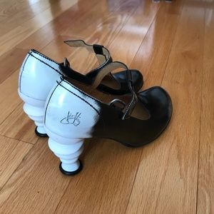 John Fluevog Black and White Pump